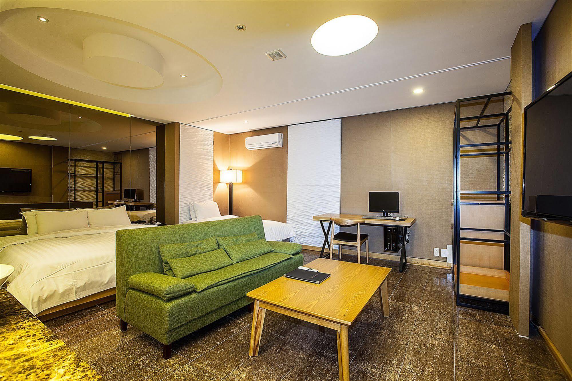 Yeongdeungpo Lifestyle F Hotel Seoul Eksteriør billede